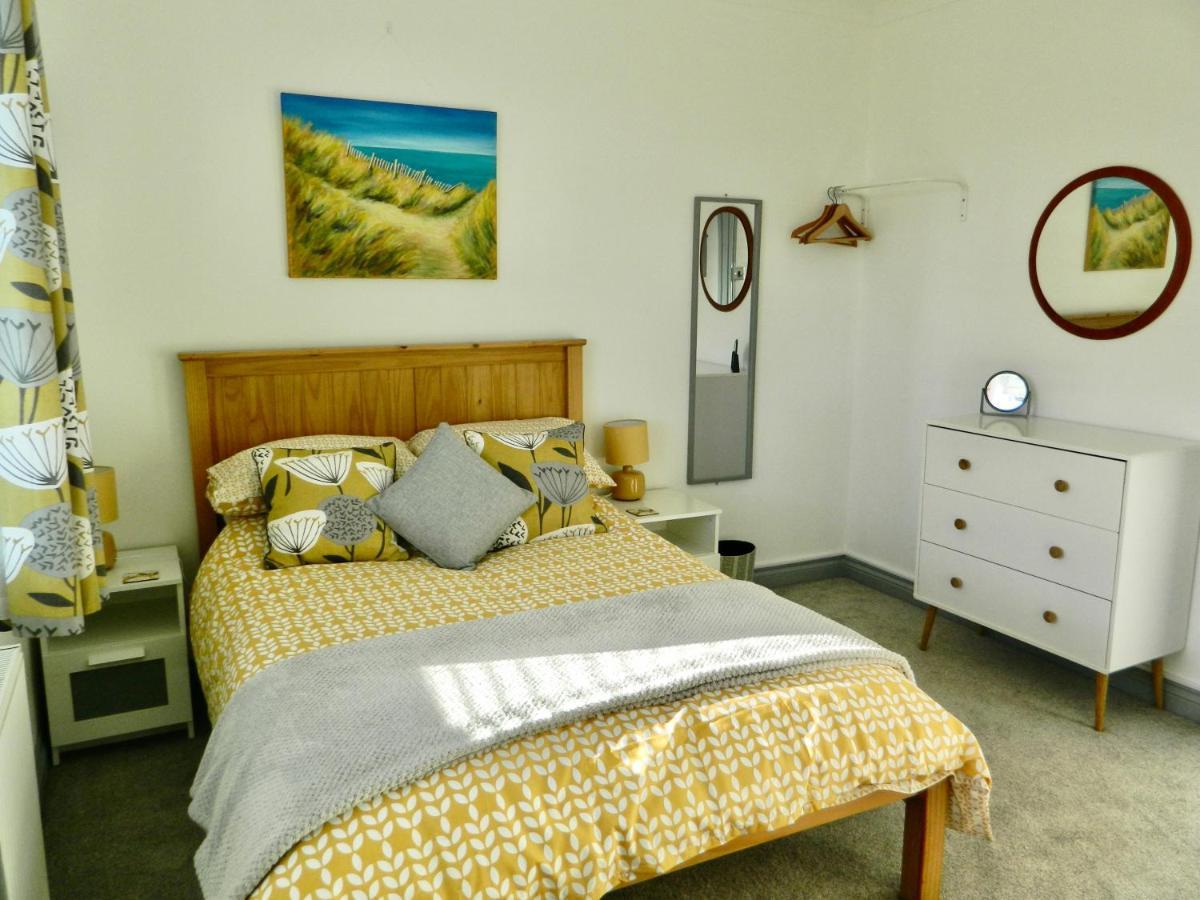 'Harbour View' On The River By Gorleston'S Award Winning Beach - Pet Free! Bagian luar foto